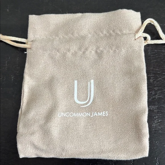 Uncommon James “Status Symbol Ribbed” Earrings - Picture 4 of 4